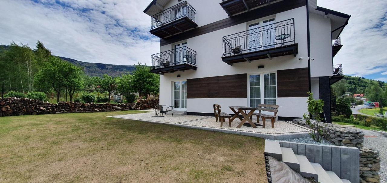 Apartamenty Pod Czyrna Szczyrk Buitenkant foto