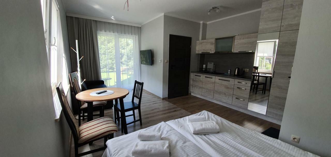 Apartamenty Pod Czyrna Szczyrk Buitenkant foto