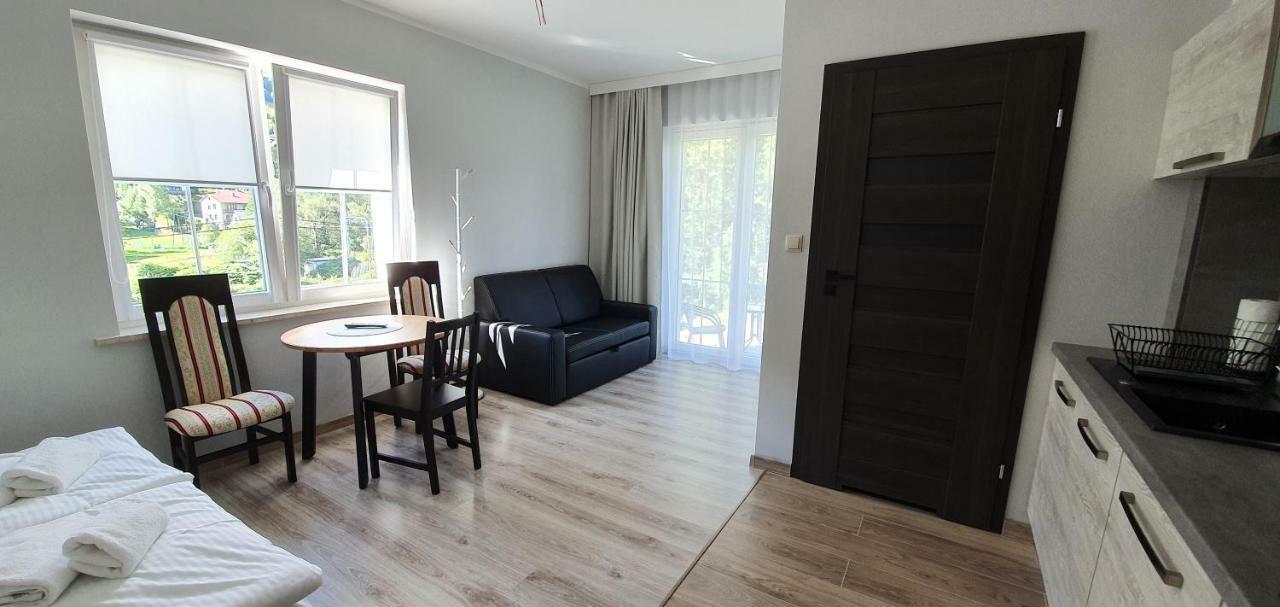 Apartamenty Pod Czyrna Szczyrk Buitenkant foto